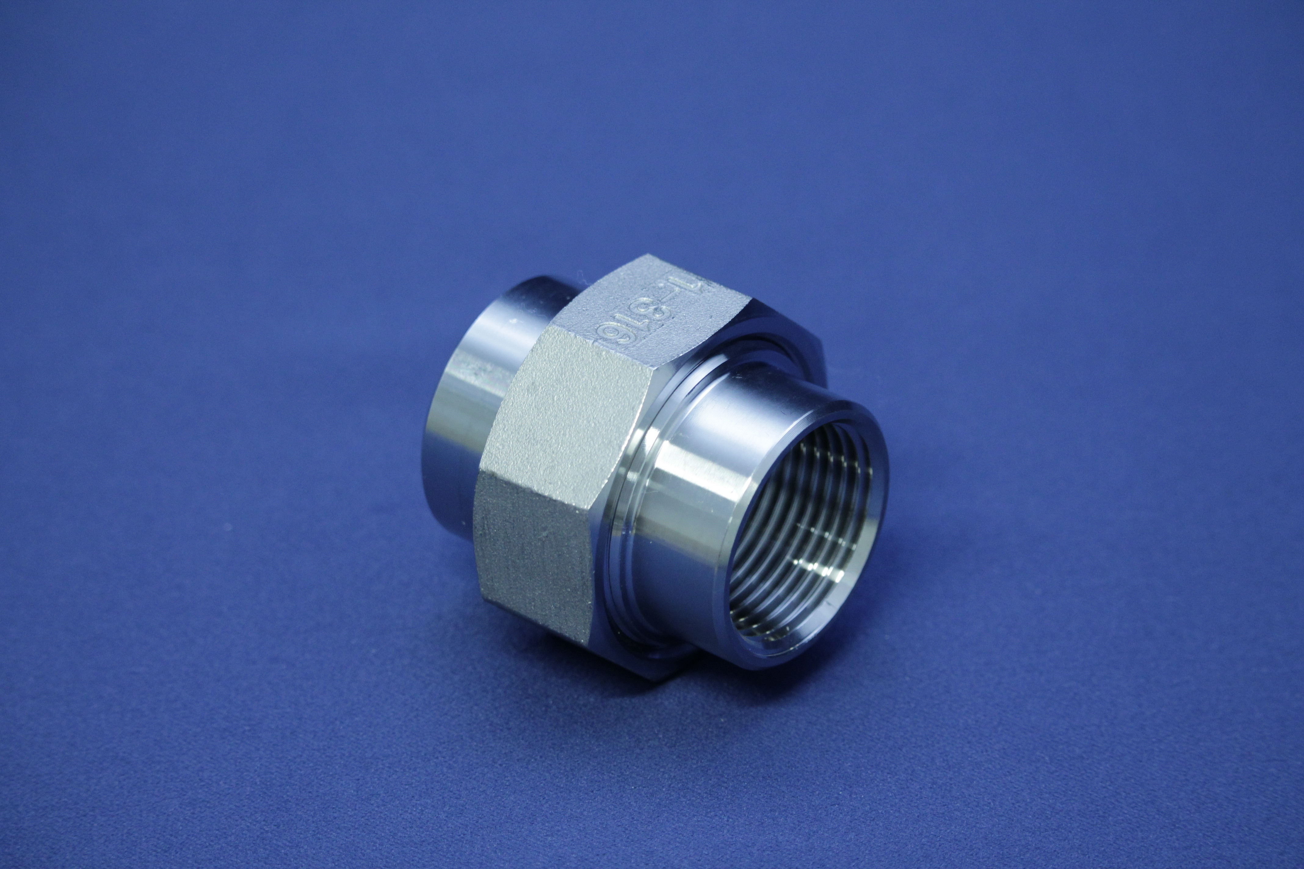 UNION INSIDE THREAD Rp1.1/2" 316/316Ti CONICAL SEAT