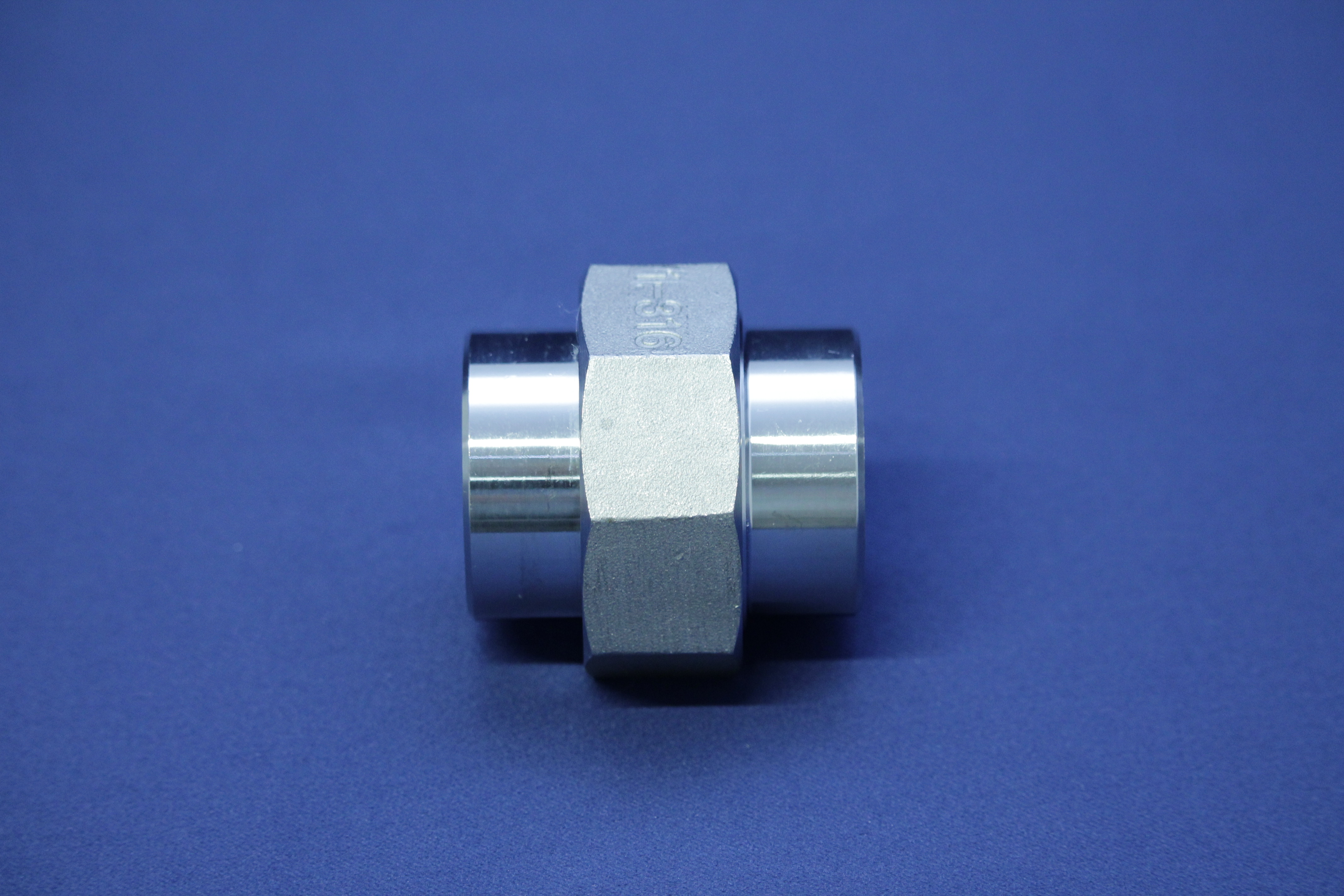 UNION INSIDE THREAD Rp2.1/2" 316/316Ti CONICAL SEAT